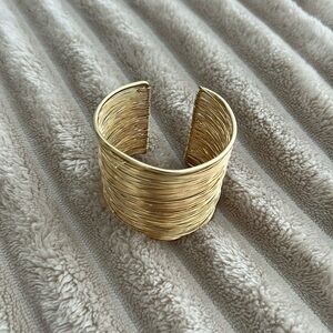 Adjustable gold bracelet cuff